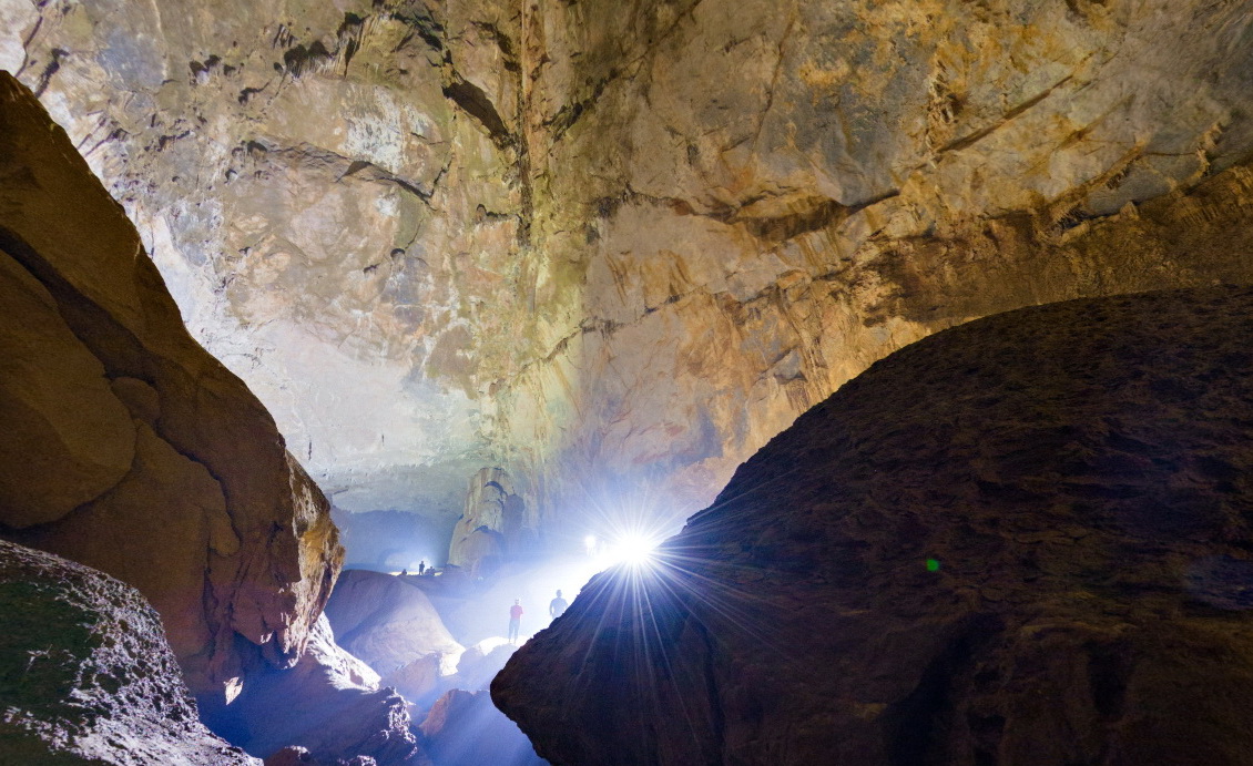 Sơn[-]Đoòng[-]qua[-]ảnh[-]360[-]độ[-]của[-]tạp[-]chí[-]National[-]Geographic